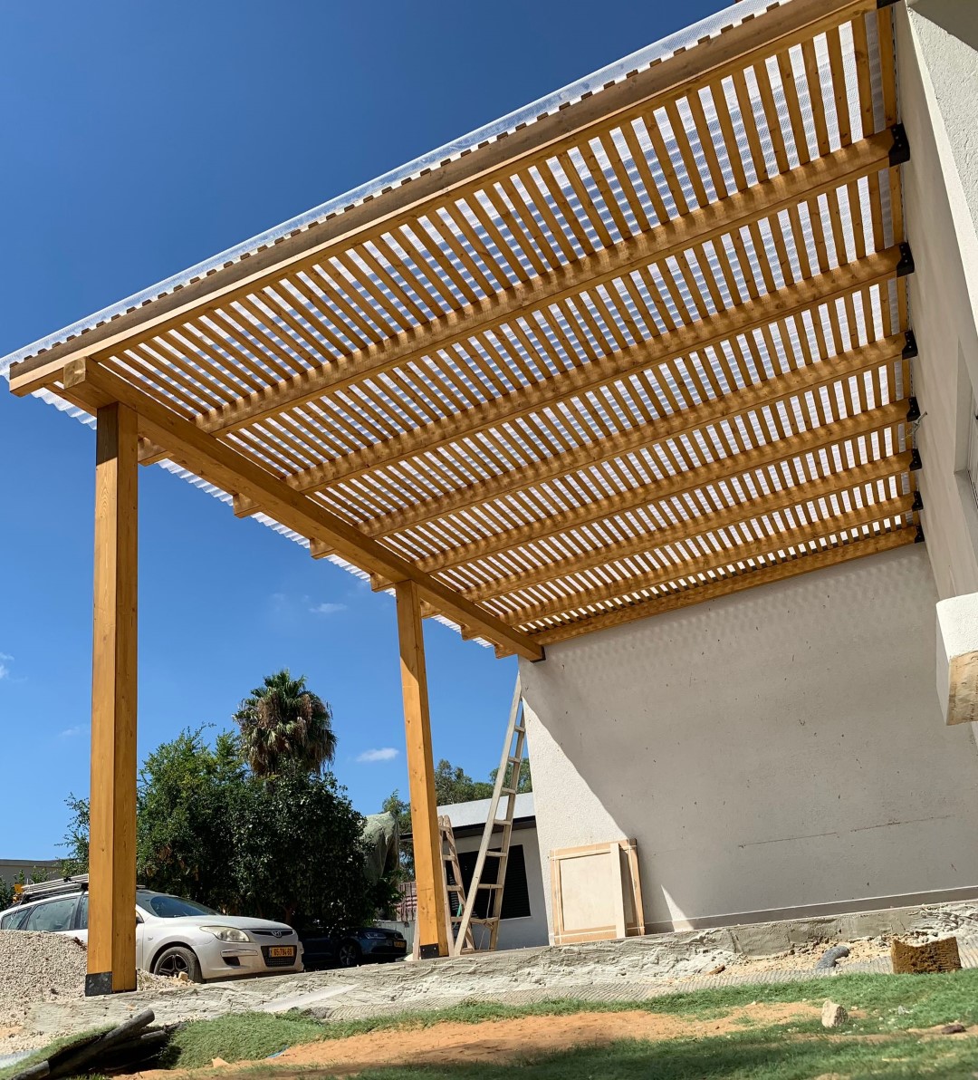 פרגולת עץ + סנטף bh 